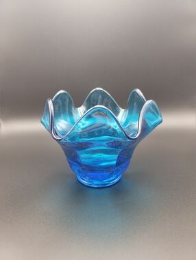 Vintage L.E. Smith Crimped Peacock Blue Glass Bowl